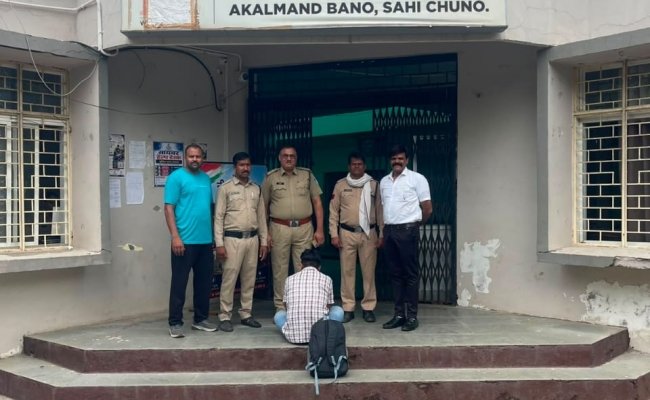 पुलिस की बड़ी कार्रवाई मनासा में 1.660 किलो अफीम के साथ तस्कर गिरफ्तार, जाँच जारी